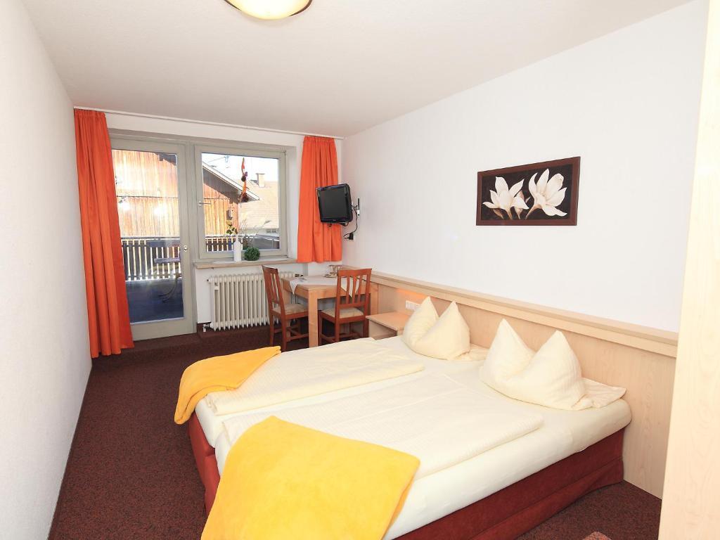 Gasthof Roessle Rieden am Forggensee Room photo